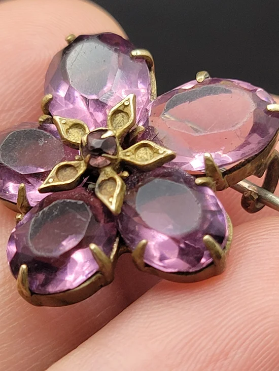 Antique Victorian Purple Paste Flower Brooch — 1880s–1910s Brass Five-Petal Pin - Picture 3 of 7